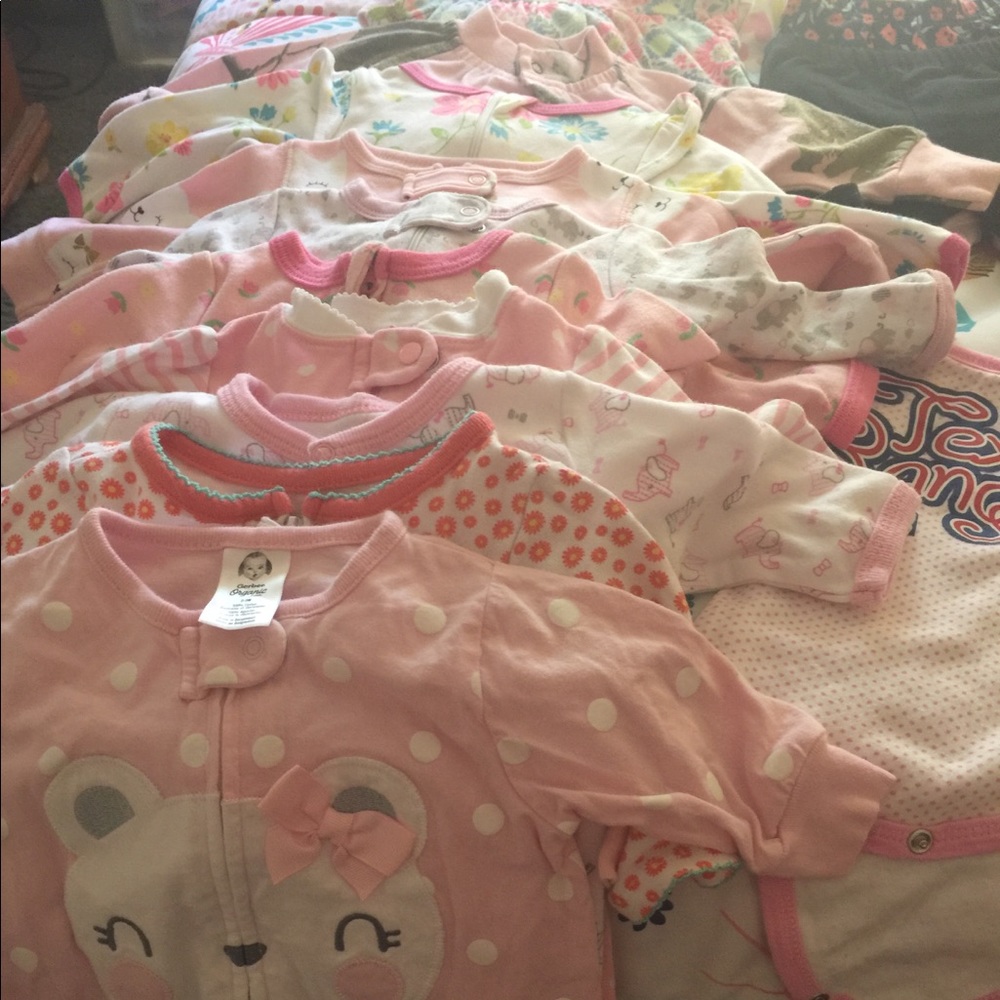 Little girl clothes - Picture 2 of 5